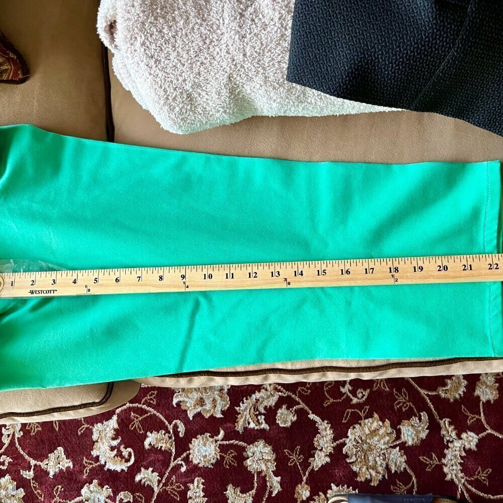 Isaac Mizrahi Live! 24/7 Stretch Cropped Pull-On Pants Shamrock green NWOT - Picture 10 of 11